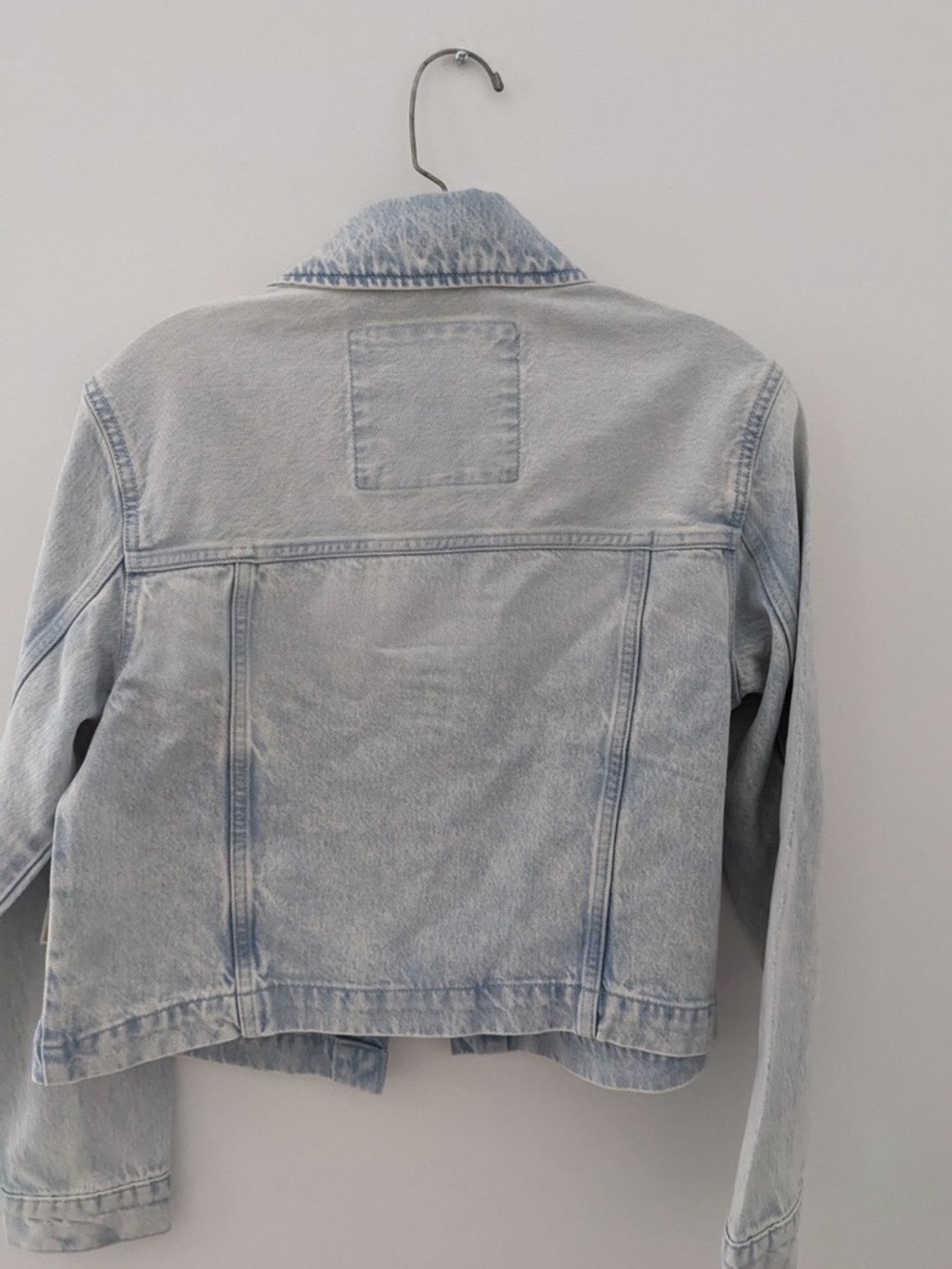 Michael Kors Light Wash Denim Jacket - Light Blue womens Large NWT - Picture 2 of 4